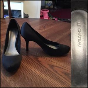 Le. Château size 7 IS/CAN Black